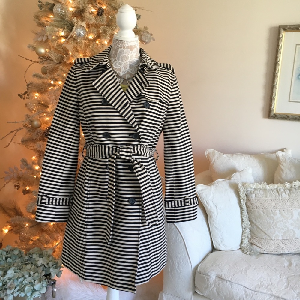 $149 Retail Loft Jacket - image 7